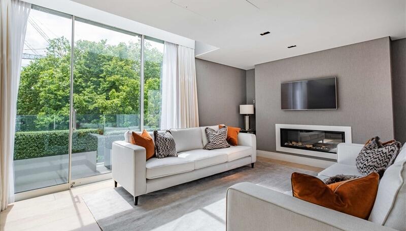 3 bed Apartment for rent in Paddington. From Greater London Properties - Soho