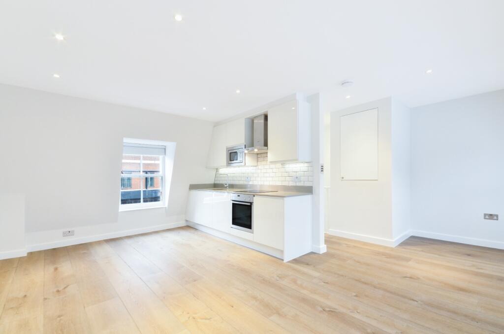 2 bed Apartment for rent in Westminster. From Greater London Properties - Soho