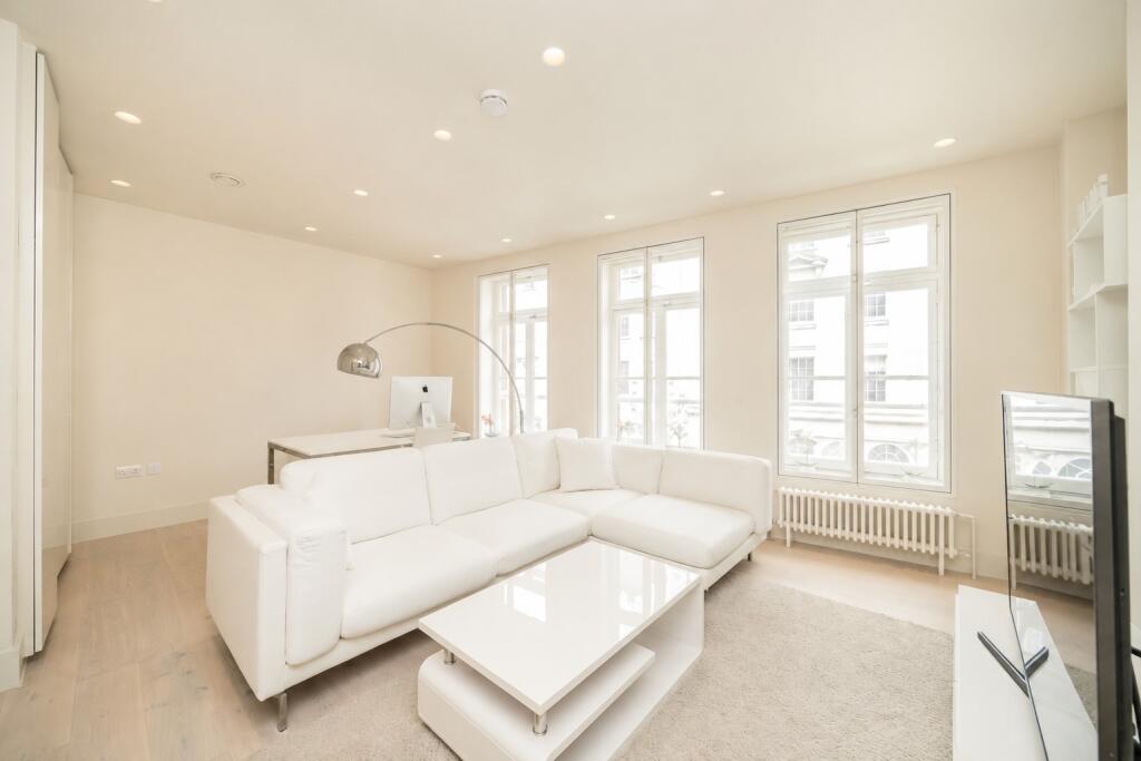 2 bed Apartment for rent in Westminster. From Greater London Properties - Soho 2 bed Apartment for rent in Westminster. From Greater London Properties - Soho