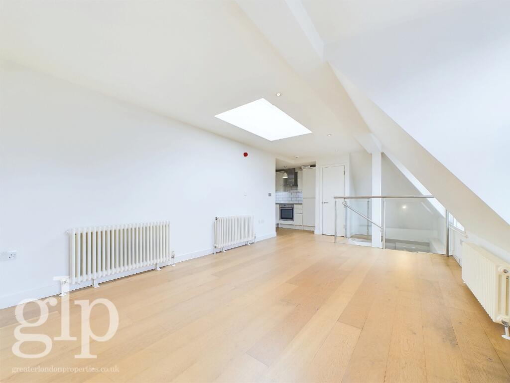 2 bed Apartment for rent in Westminster. From Greater London Properties - Soho