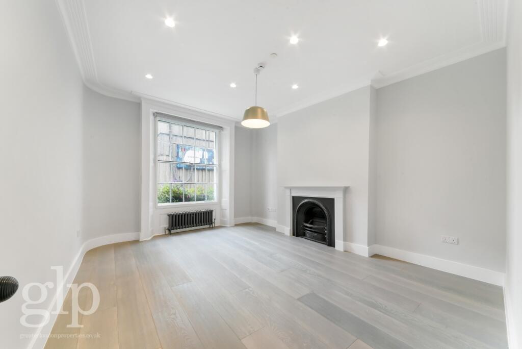2 bed Mid Terraced House for rent in Westminster. From Greater London Properties - Soho 2 bed Mid Terraced House for rent in Westminster. From Greater London Properties - Soho