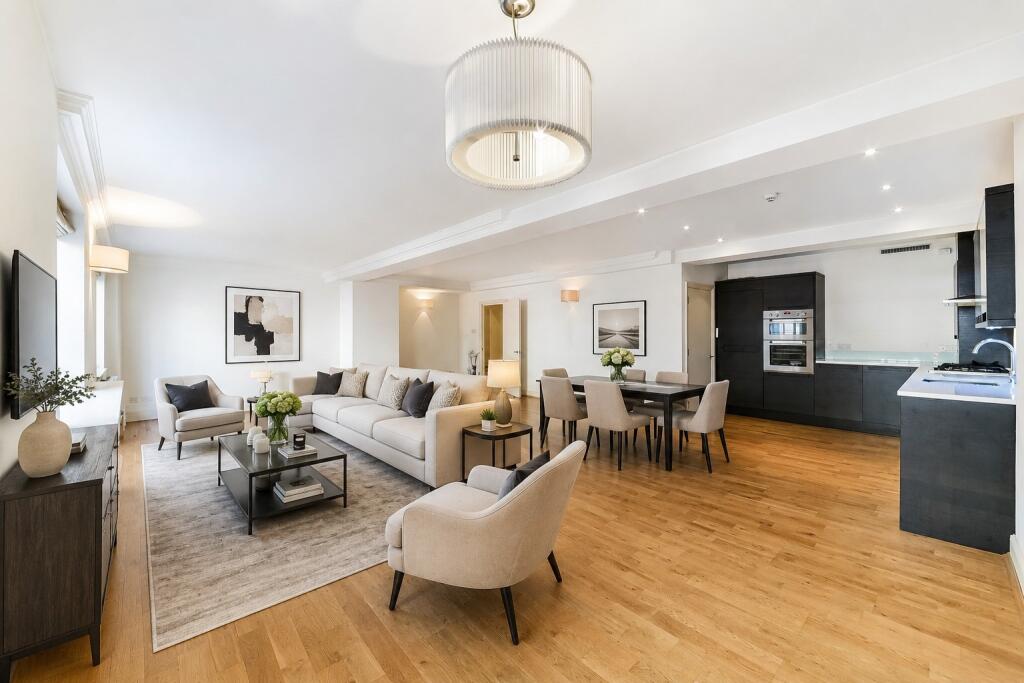 3 bed Apartment for rent in Westminster. From Greater London Properties - Soho