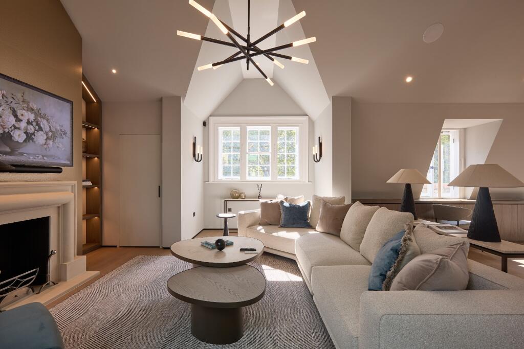 4 bed Penthouse for rent in London. From Greater London Properties - Soho