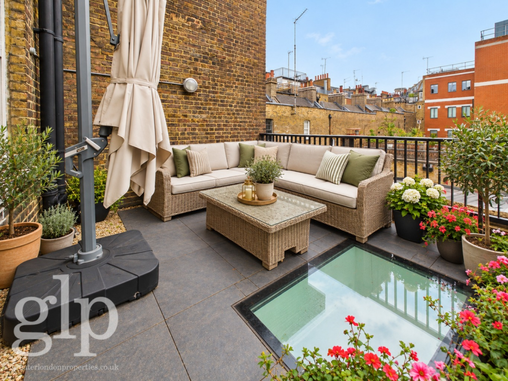 2 bed Town House for rent in Westminster. From Greater London Properties - Soho