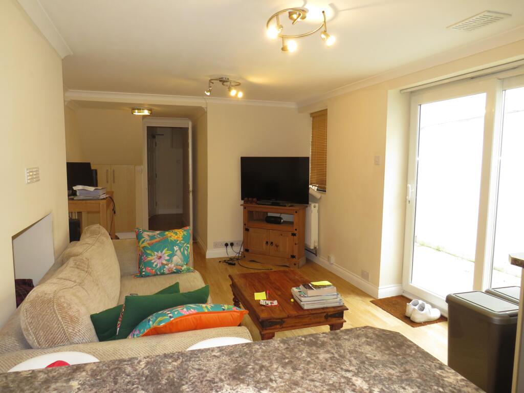 2 bed House (unspecified) for rent in Plymouth. From Fox & Sons - Mutley Plain