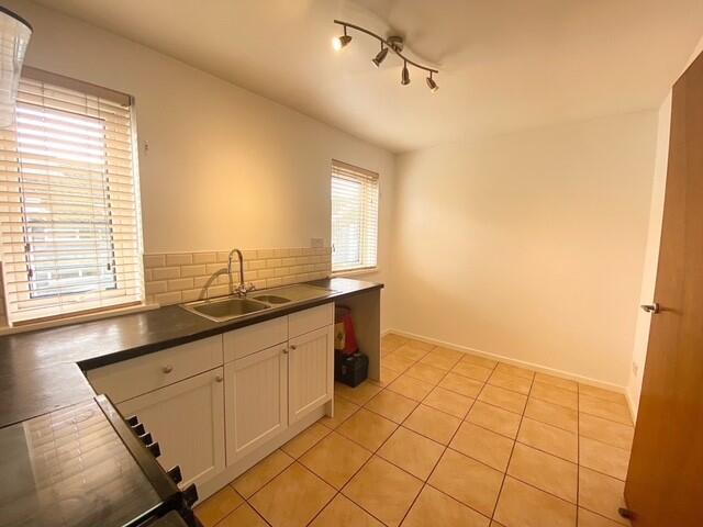 1 bed 1st Floor Flat for rent in Plymouth. From Fox & Sons - Mutley Plain