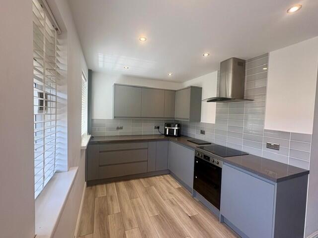 2 bed End of Terrace for rent in Plymouth. From Fox & Sons - Mutley Plain