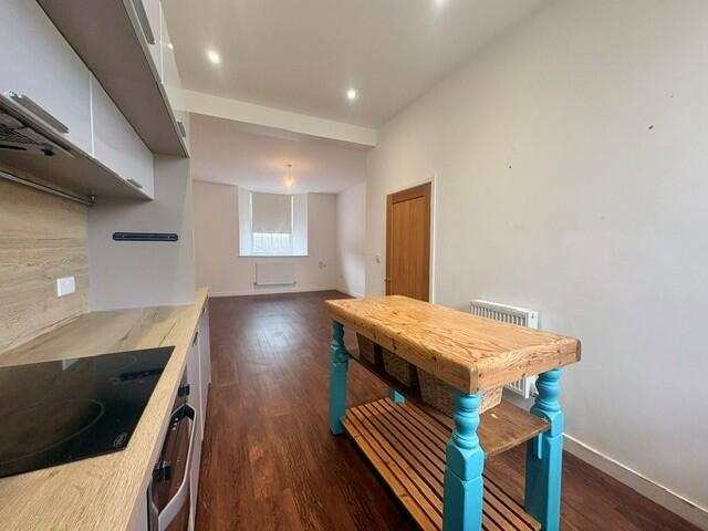 2 bed Apartment for rent in Plymouth. From Fox & Sons - Mutley Plain 2 bed Apartment for rent in Plymouth. From Fox & Sons - Mutley Plain