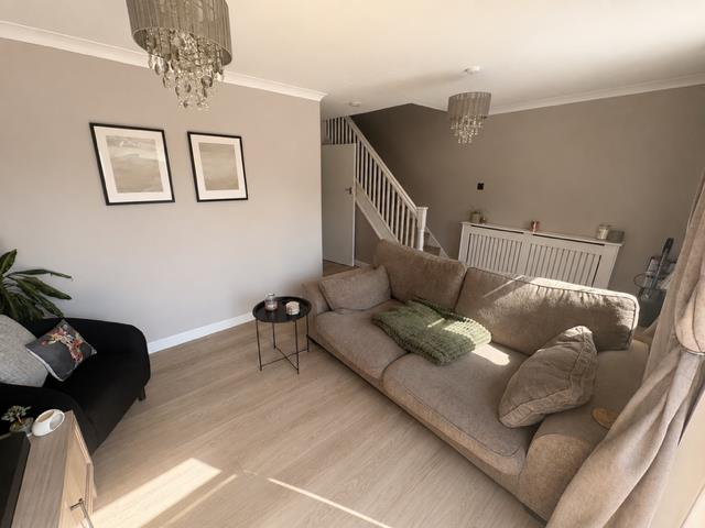 3 bed Mid Terraced House for rent in Plymouth. From Fox & Sons - Mutley Plain