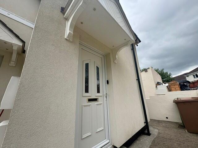 1 bed 1st Floor Flat for rent in Plymouth. From Fox & Sons - Mutley Plain