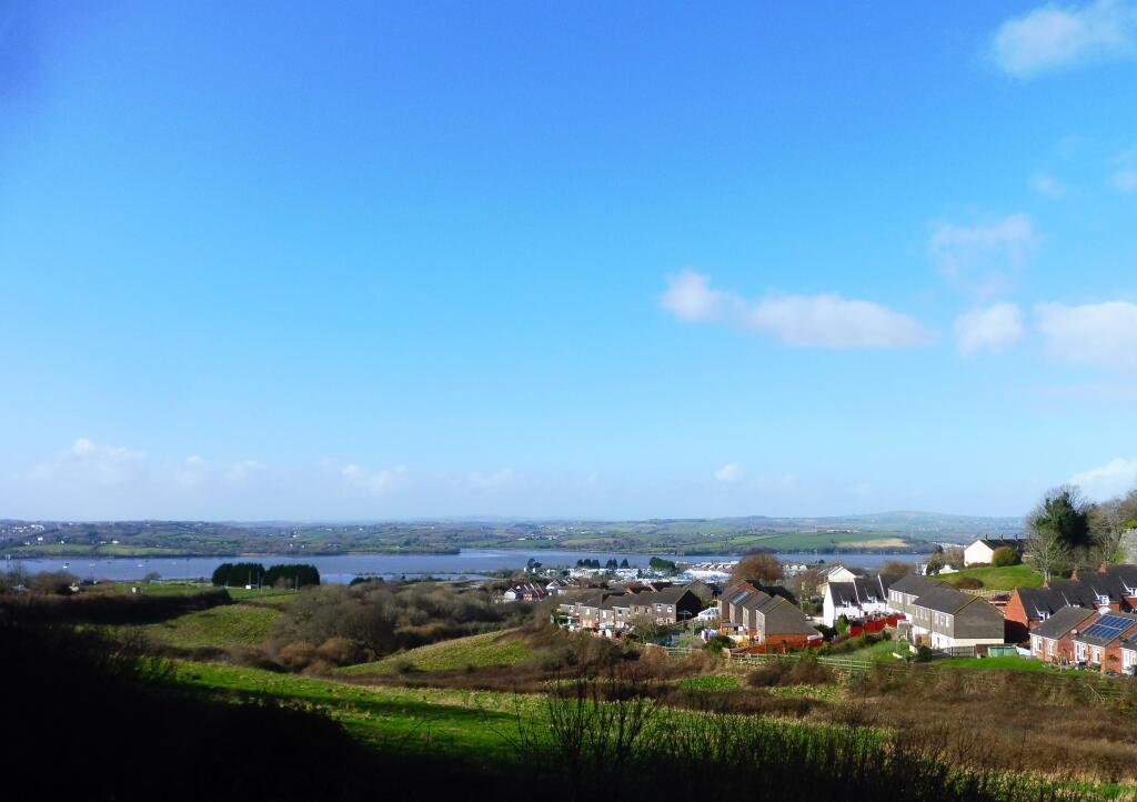 2 bed 1st Floor Flat for rent in Saltash. From Fox & Sons - Mutley Plain
