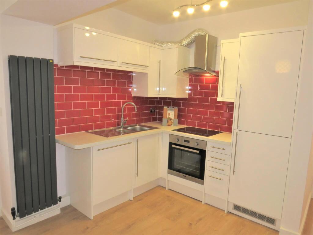 2 bed Apartment for rent in Fordingbridge. From Fox & Sons - Salisbury