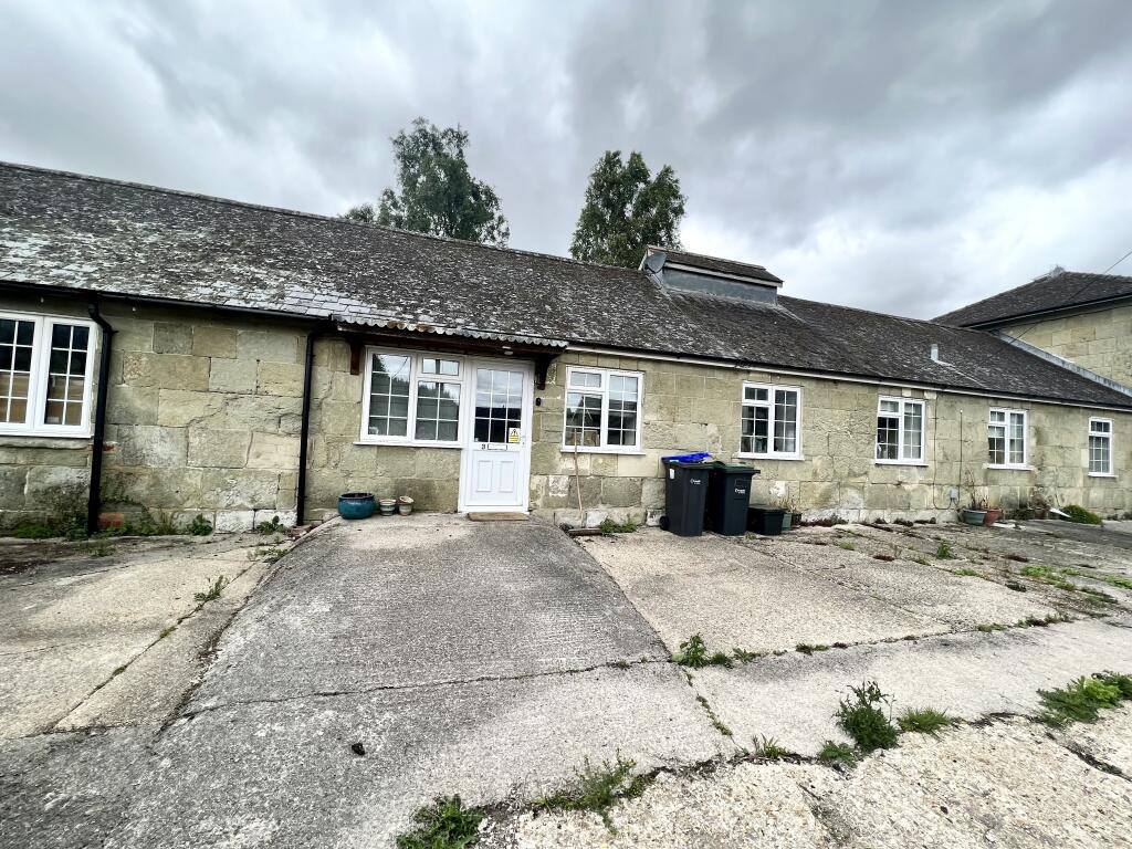 2 bed Farm House for rent in Fovant. From Fox & Sons - Salisbury 2 bed Farm House for rent in Fovant. From Fox & Sons - Salisbury
