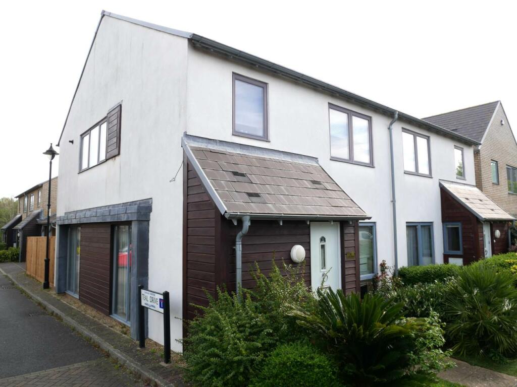 3 bed Semi-Detached House for rent in Chatham. From Greyfox Estate Agents - Walderslade
