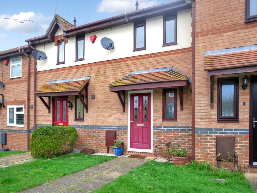 1 bed Detached for rent in Moor Street. From Greyfox Estate Agents - Walderslade 1 bed Detached for rent in Moor Street. From Greyfox Estate Agents - Walderslade