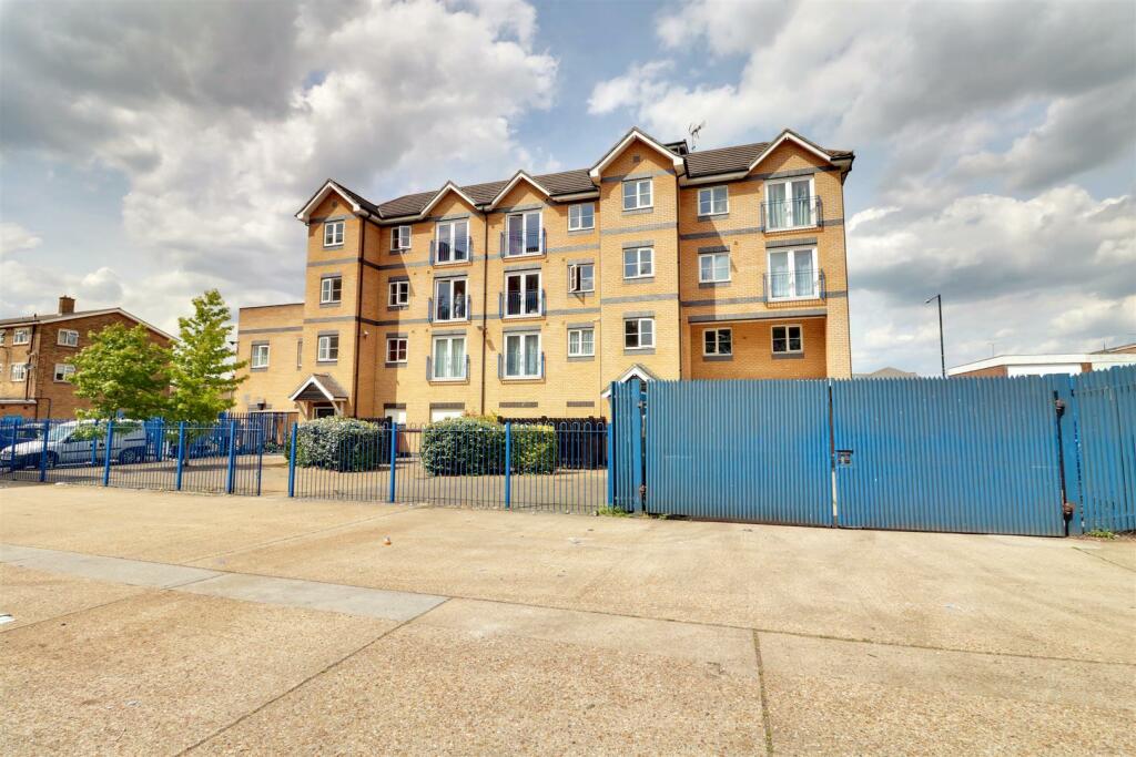 1 bed Flat for rent in Tilbury. From Griffin Grays