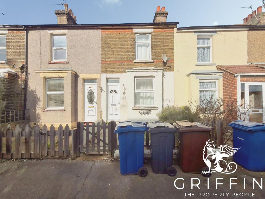 3 bed Mid Terraced House for rent in Grays. From Griffin Grays 3 bed Mid Terraced House for rent in Grays. From Griffin Grays