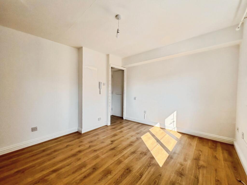 0 bed 1st Floor Flat for rent in Grays. From Griffin Grays
