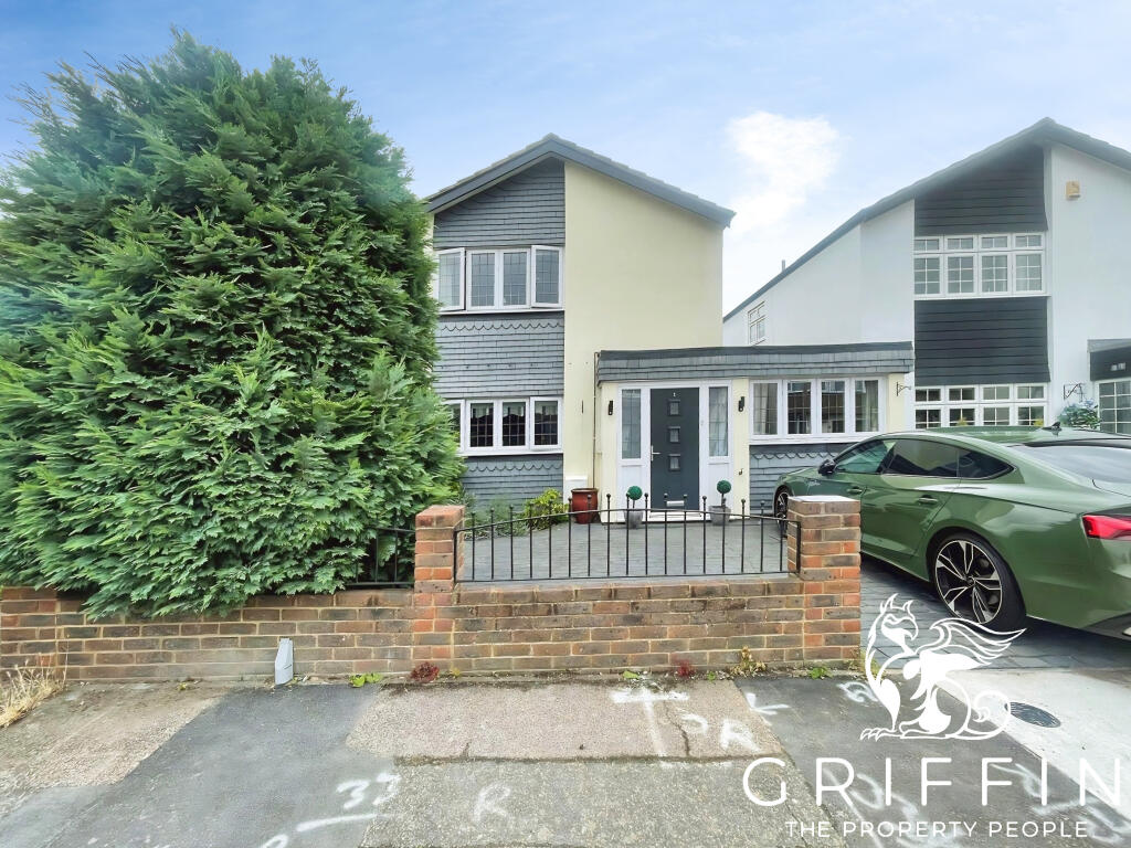 4 bed Detached for rent in Grays. From Griffin Grays
