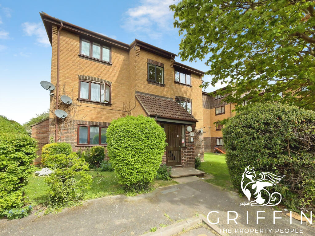 1 bed 1st Floor Flat for rent in Grays. From Griffin Grays