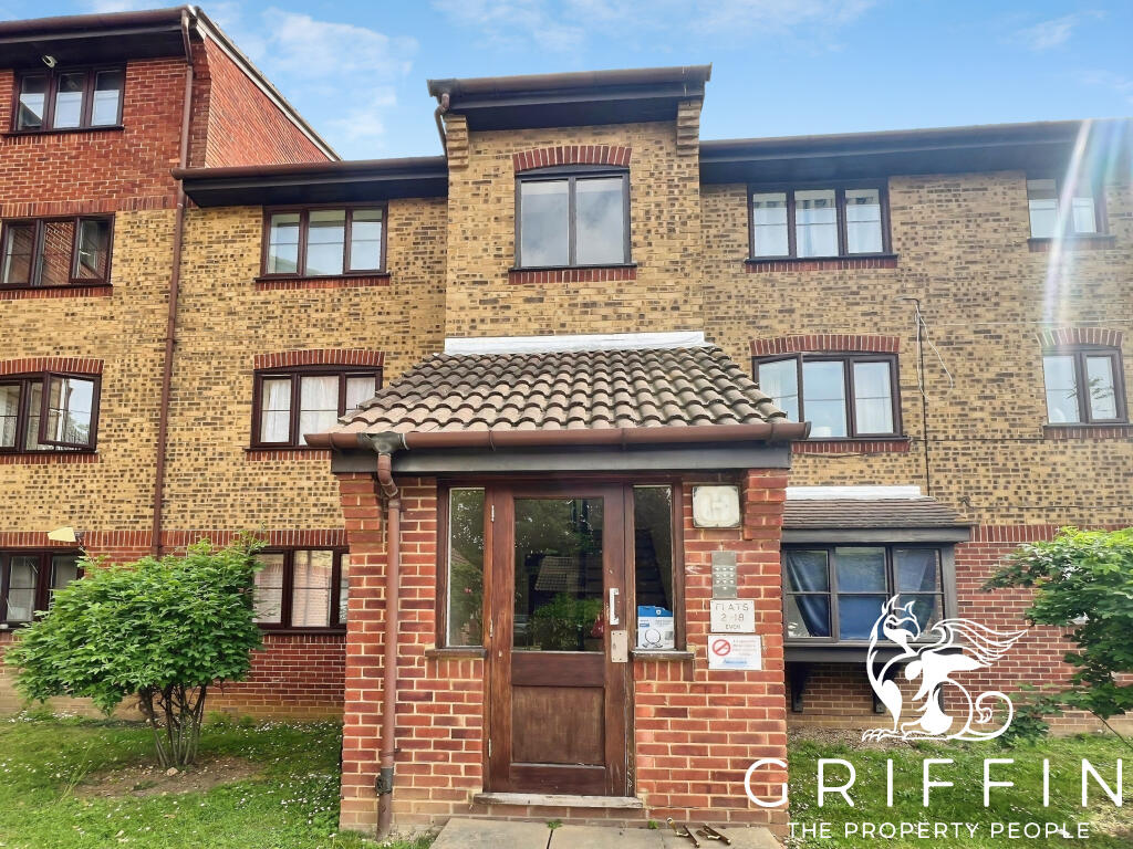 1 bed 1st Floor Flat for rent in Grays. From Griffin Grays 1 bed 1st Floor Flat for rent in Grays. From Griffin Grays