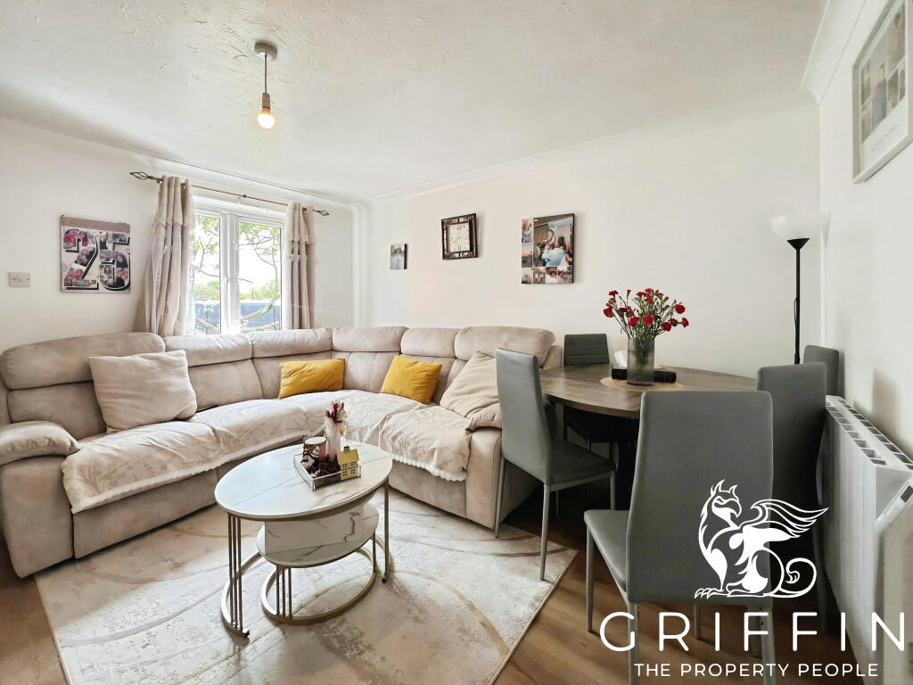 1 bed 1st Floor Flat for rent in Horndon on the Hill. From Griffin Grays