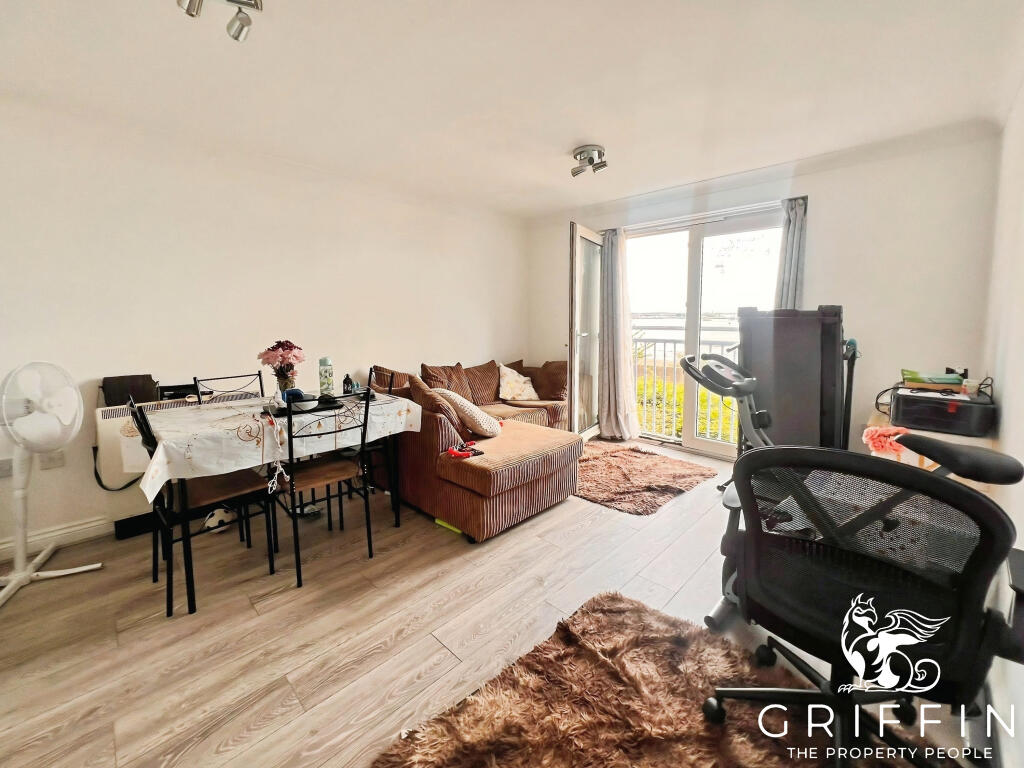 2 bed 1st Floor Flat for rent in Grays. From Griffin Grays