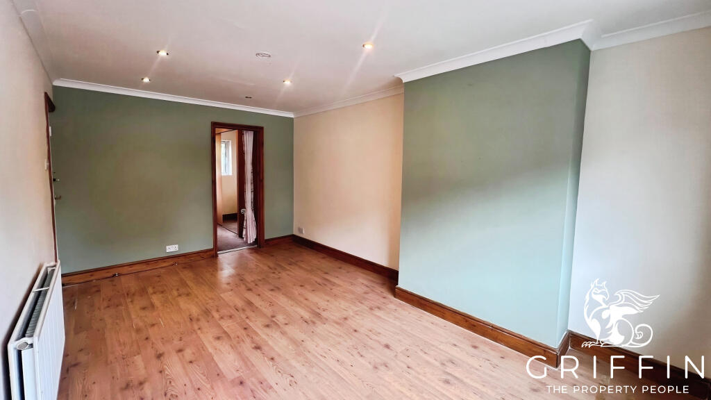4 bed Town House for rent in Chadwell St Mary. From Griffin Grays 4 bed Town House for rent in Chadwell St Mary. From Griffin Grays