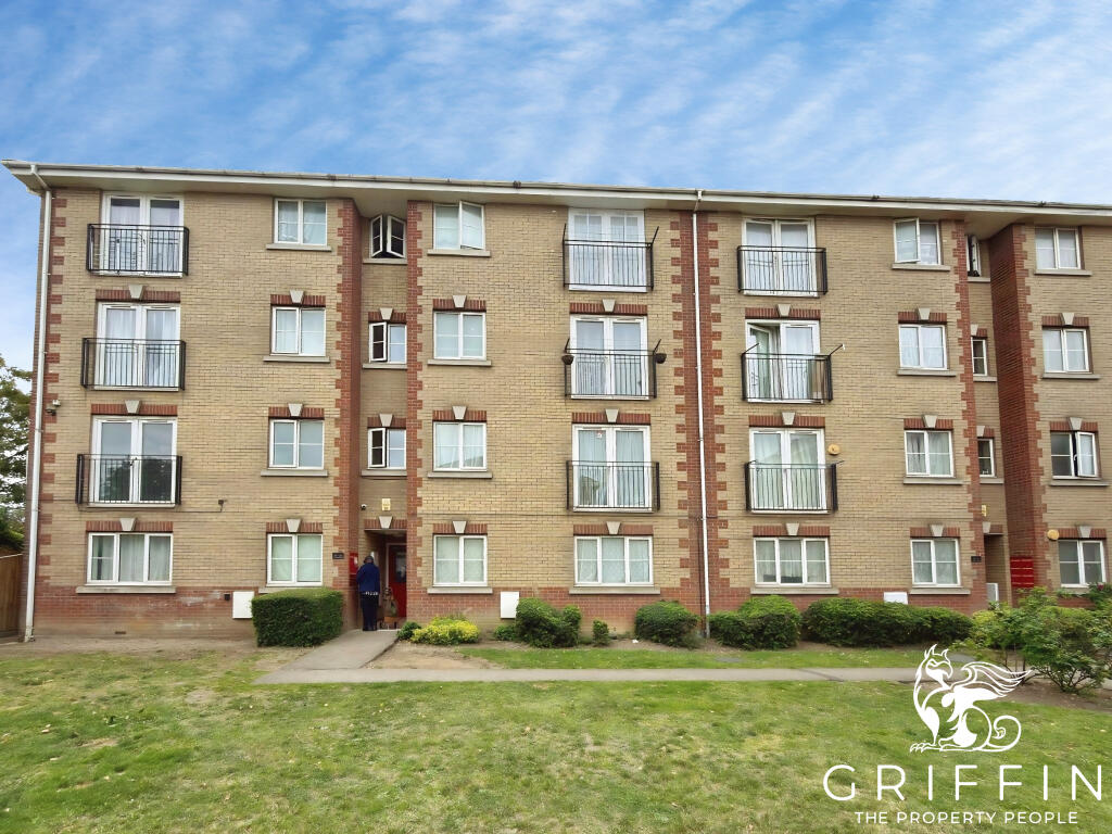 2 bed 1st Floor Flat for rent in Tilbury. From Griffin Grays