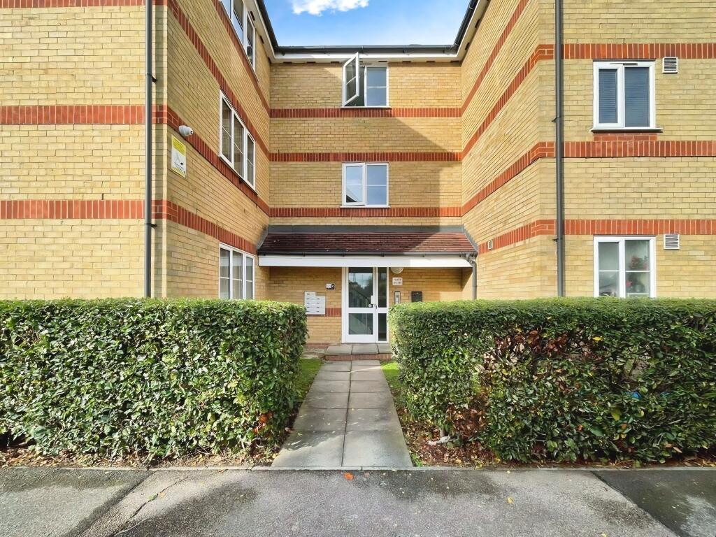 1 bed 1st Floor Flat for rent in Grays. From Griffin Grays