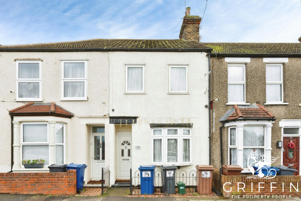 2 bed Mid Terraced House for rent in Grays. From Griffin Grays