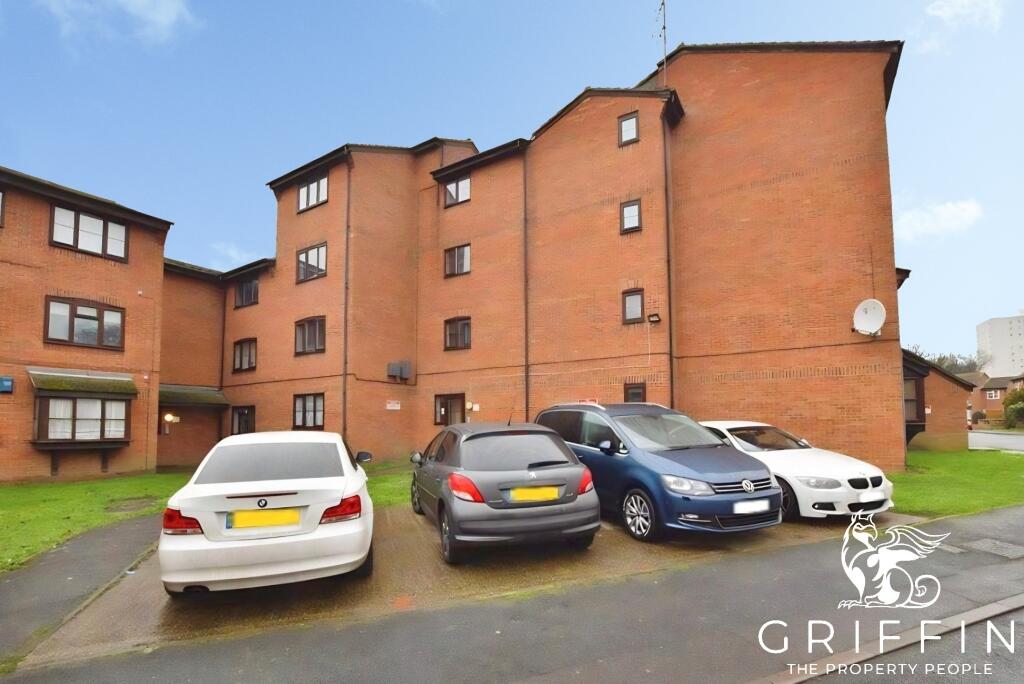 1 bed 1st Floor Flat for rent in Grays. From Griffin Grays 1 bed 1st Floor Flat for rent in Grays. From Griffin Grays