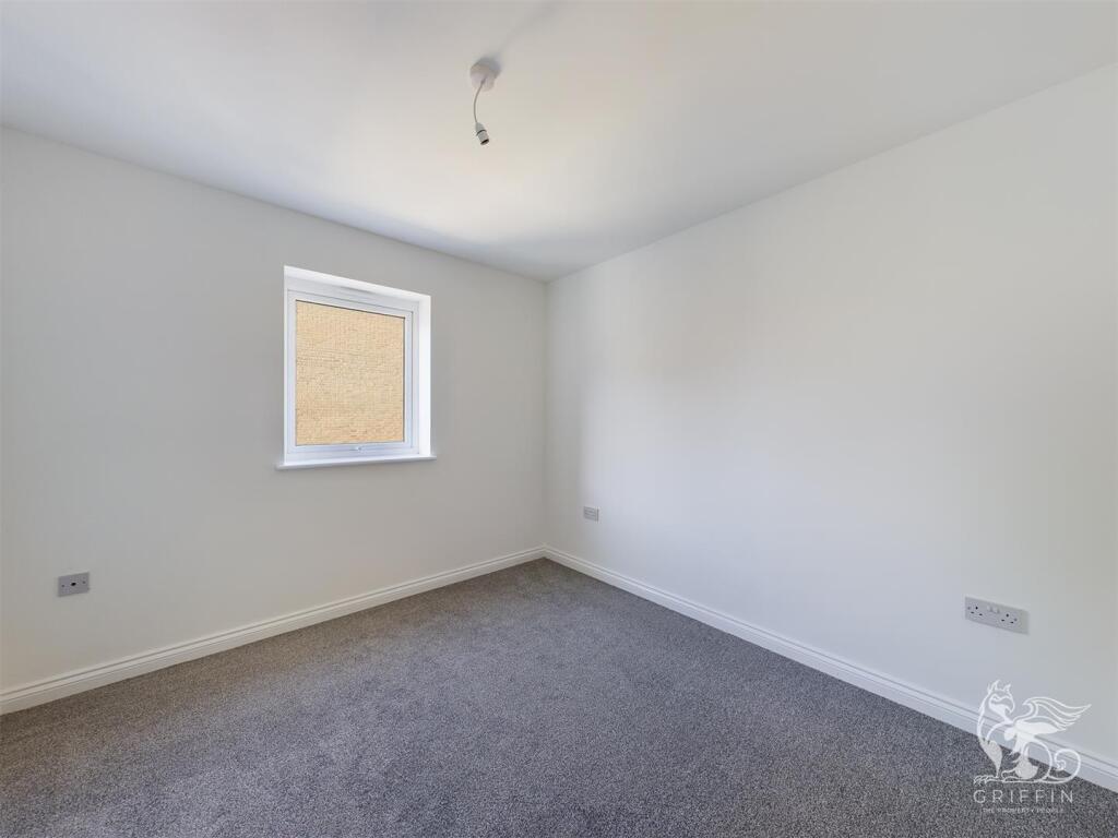 2 bed 1st Floor Flat for rent in Tilbury. From Griffin Grays 2 bed 1st Floor Flat for rent in Tilbury. From Griffin Grays