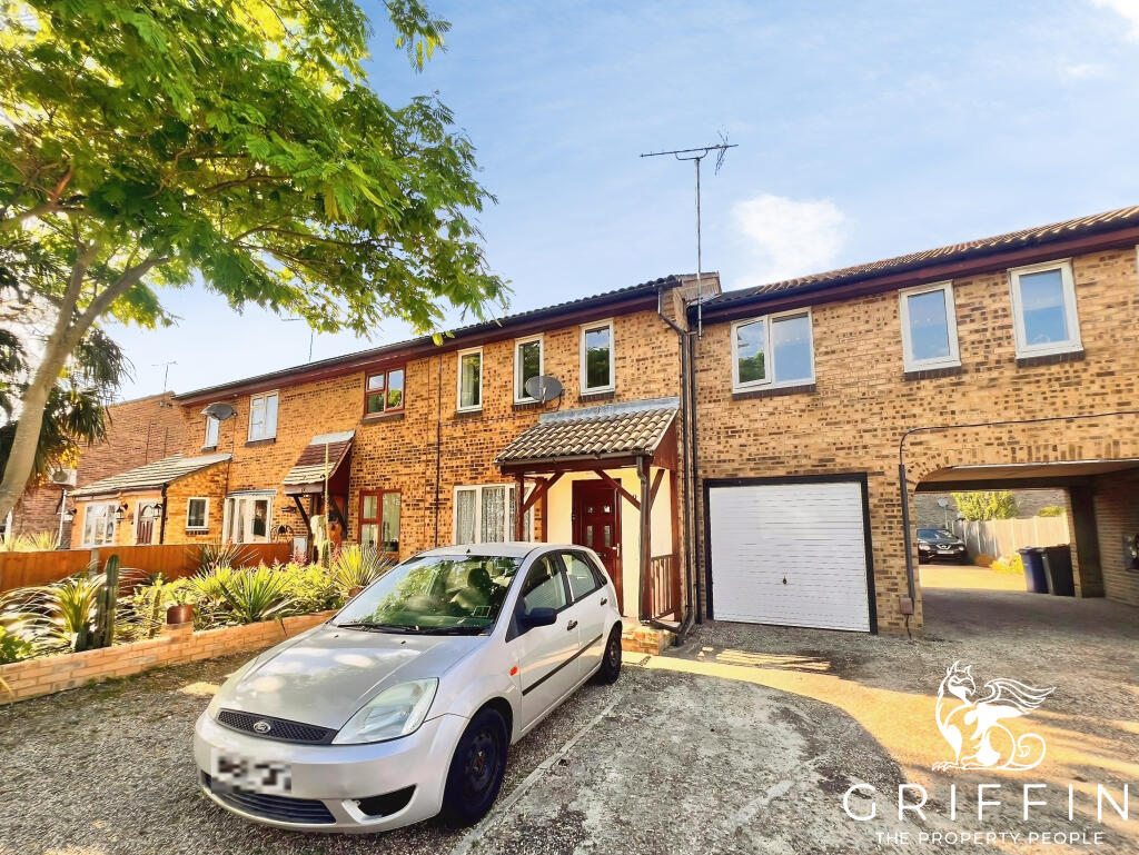 3 bed Mid Terraced House for rent in Tilbury. From Griffin Grays 3 bed Mid Terraced House for rent in Tilbury. From Griffin Grays