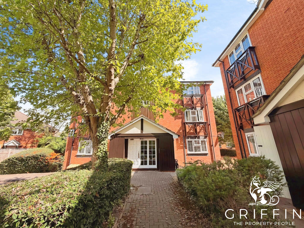 1 bed 1st Floor Flat for rent in North Stifford. From Griffin Grays