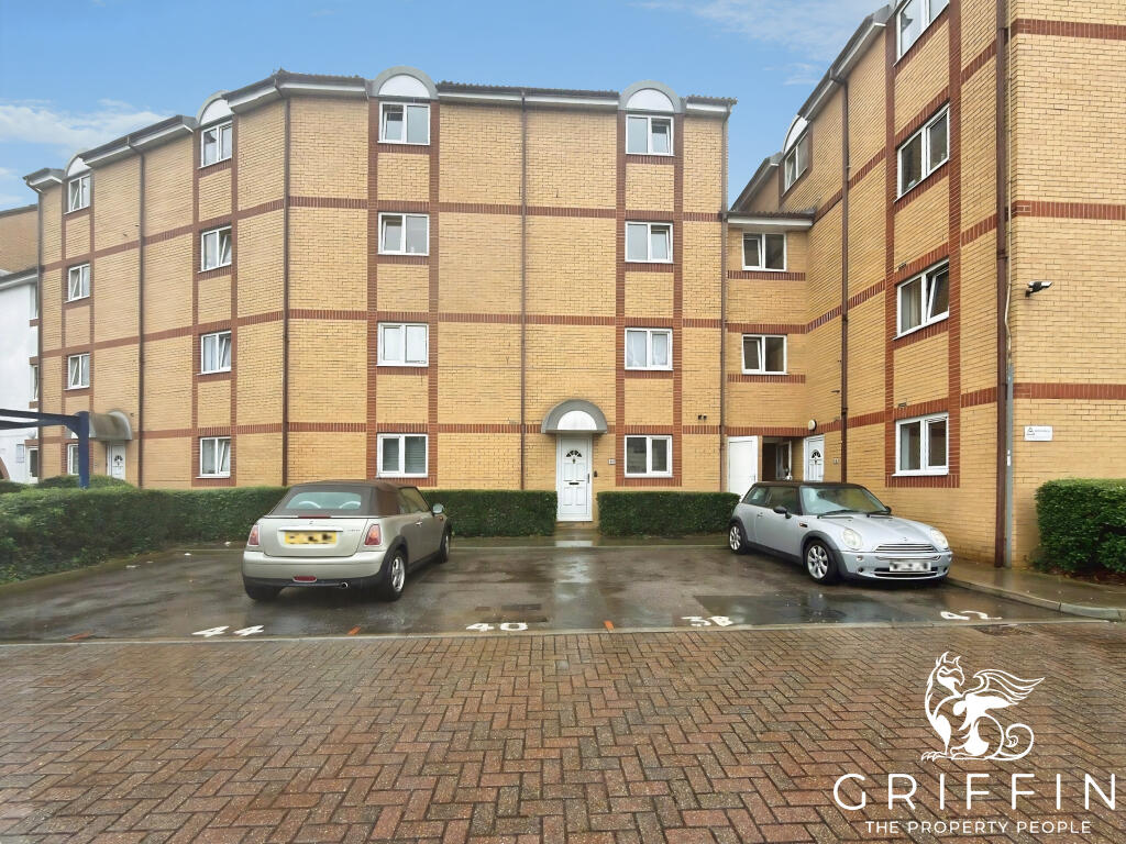 2 bed 1st Floor Flat for rent in Grays. From Griffin Grays