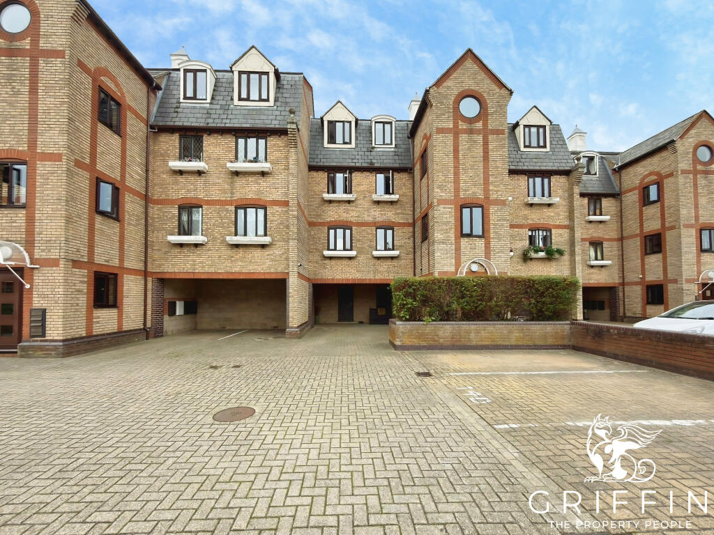 2 bed 1st Floor Flat for rent in Grays. From Griffin Grays 2 bed 1st Floor Flat for rent in Grays. From Griffin Grays