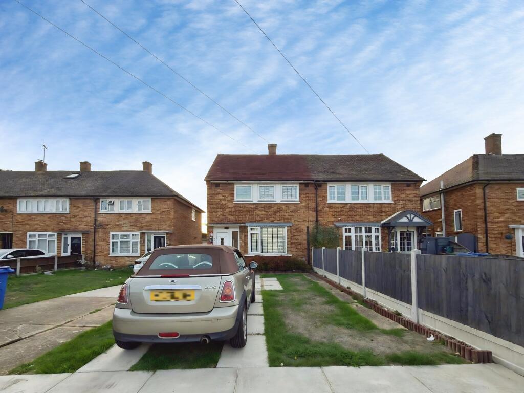 3 bed Semi Detached for rent in Aveley. From Griffin Grays