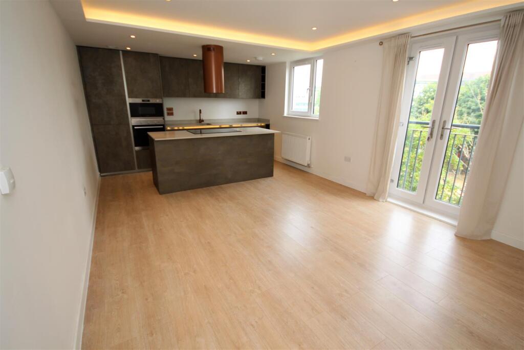 1 bed 1st Floor Flat for rent in Grays. From Griffin Grays 1 bed 1st Floor Flat for rent in Grays. From Griffin Grays
