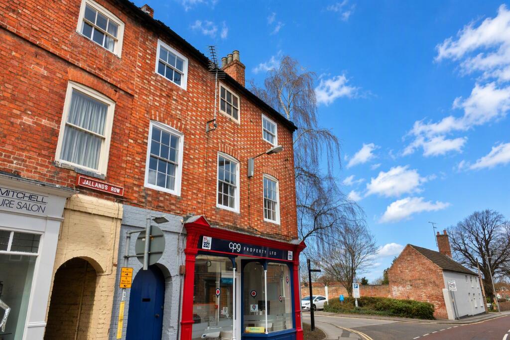 2 bed 1st Floor Flat for rent in Newark-on-Trent. From Frank Innes - Bingham