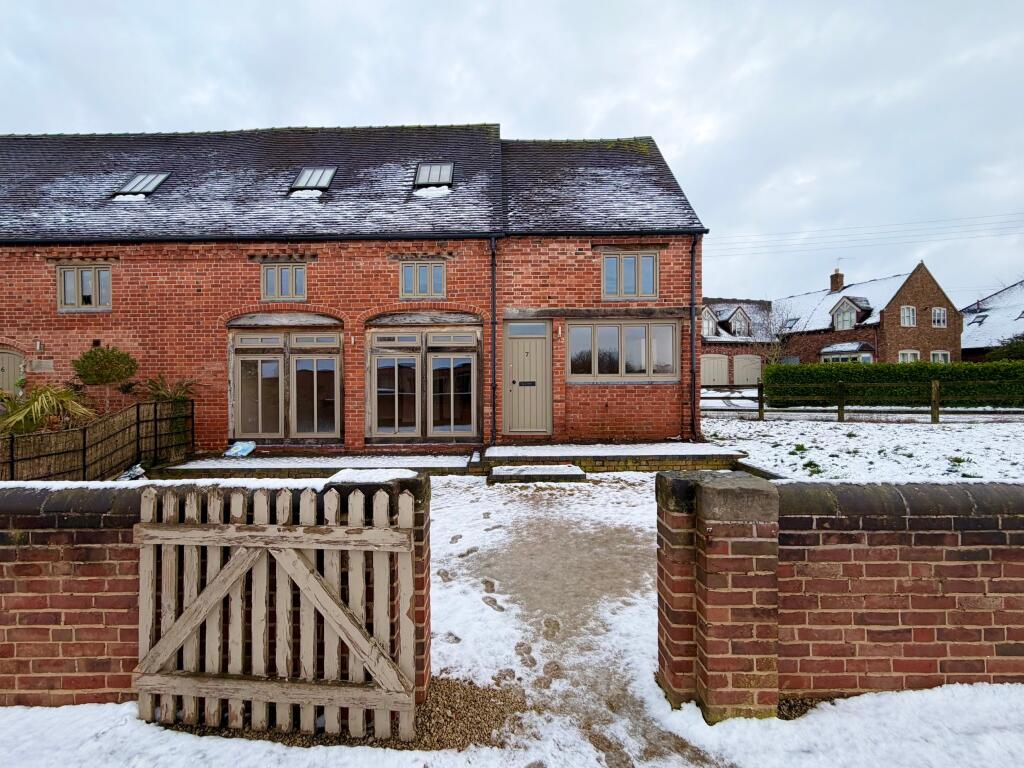 3 bed Barn Conversion for rent in Fradley. From Frank Innes - Burton-Upon-Trent