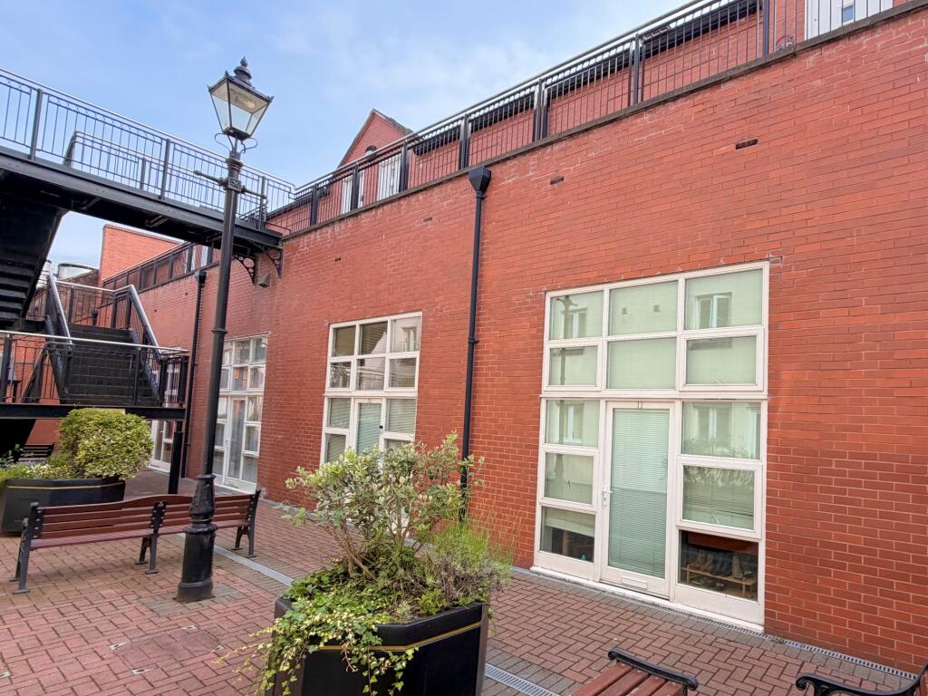 2 bed Apartment for rent in Burton upon Trent. From Frank Innes - Burton-Upon-Trent 2 bed Apartment for rent in Burton upon Trent. From Frank Innes - Burton-Upon-Trent