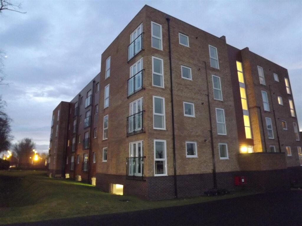 2 bed Apartment for rent in Stoughton. From Frank Innes - Leicester