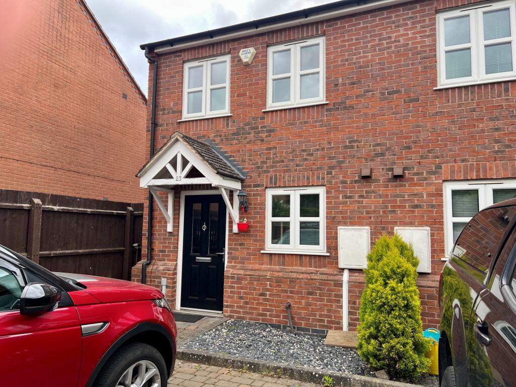 2 bed Mid Terraced House for rent in Stoughton. From Frank Innes - Leicester