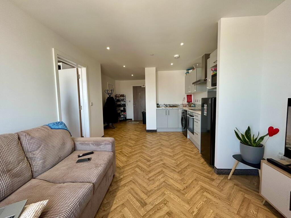 1 bed 1st Floor Flat for rent in . From Frank Innes - Leicester
