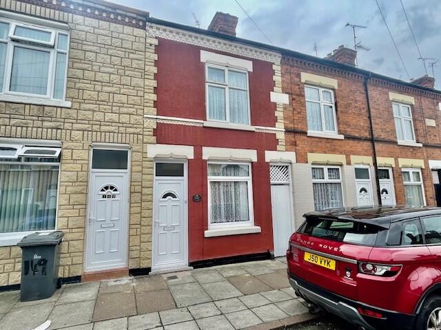 3 bed Mid Terraced House for rent in Stoughton. From Frank Innes - Leicester
