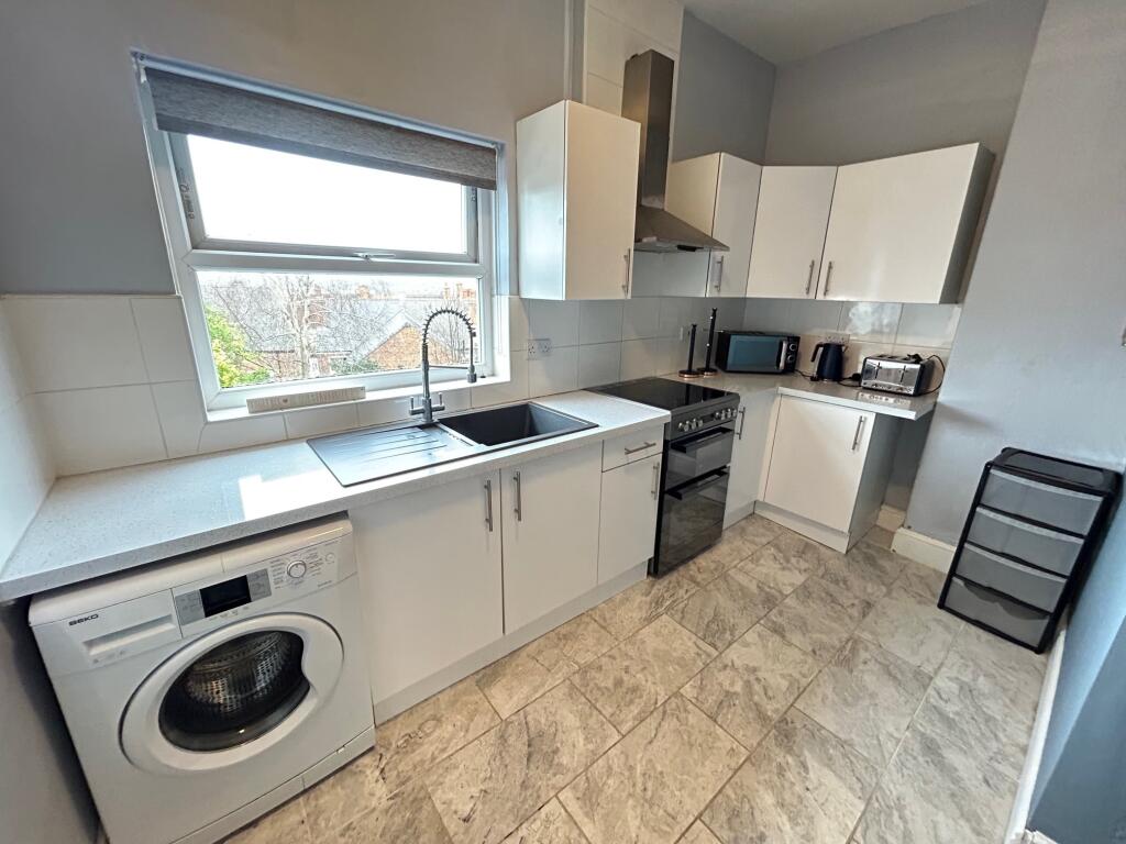 1 bed 1st Floor Flat for rent in Arnold. From Frank Innes - Mapperley