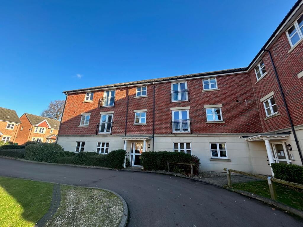 2 bed 1st Floor Flat for rent in Arnold. From Frank Innes - Mapperley