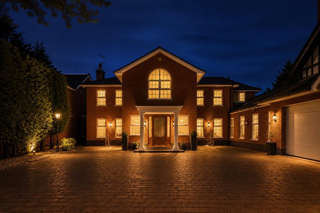5 bed Detached for rent in Arnold. From Frank Innes - Mapperley 5 bed Detached for rent in Arnold. From Frank Innes - Mapperley