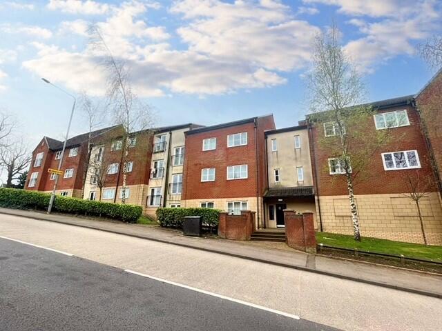 2 bed 1st Floor Flat for rent in Arnold. From Frank Innes - Mapperley